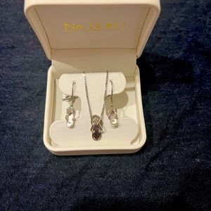 Na Hoku sterling silver sandal slipper earrings and necklace set!